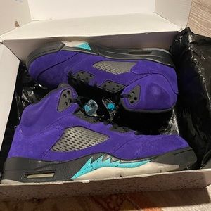 Jordan 5 ‘Alternate Grape’